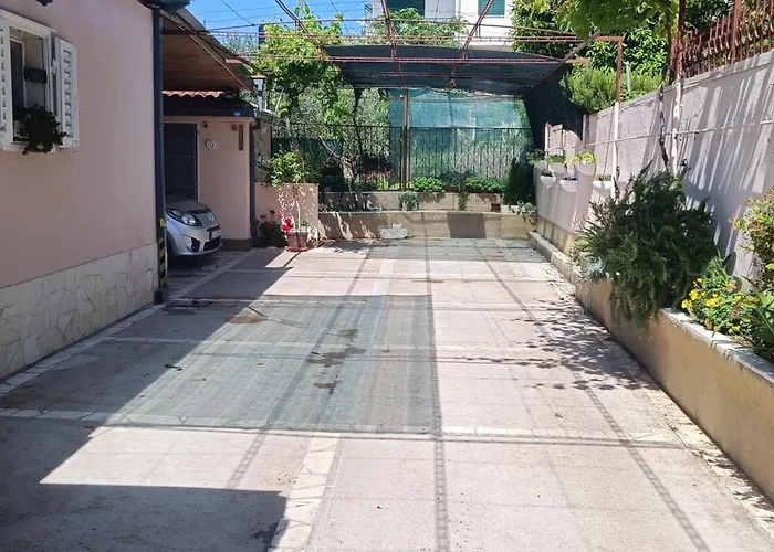 アパート Fabjanac